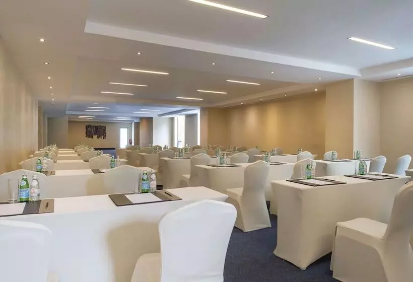 Kempinski Hotel Gold Coast City