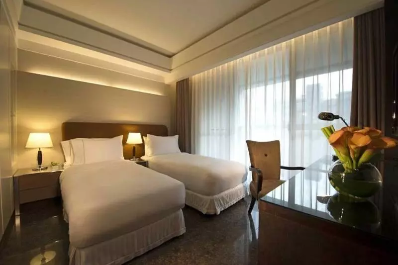 هتل Leofoo Residences