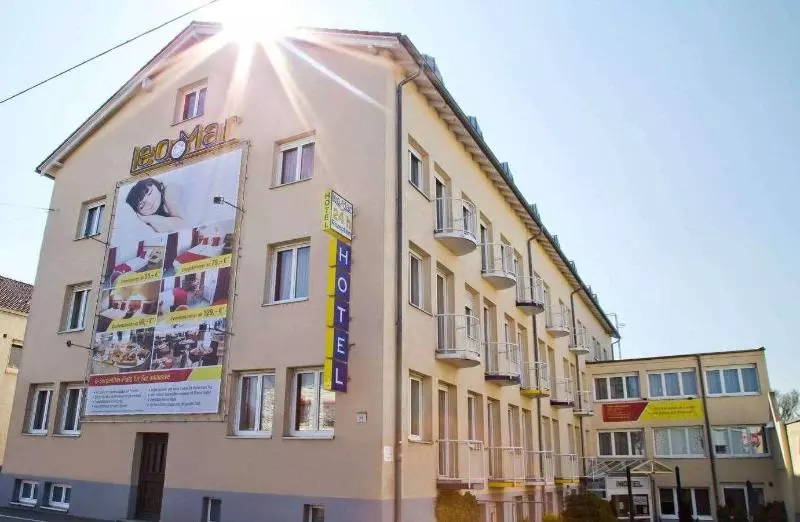 酒店 Leomar Flatrate