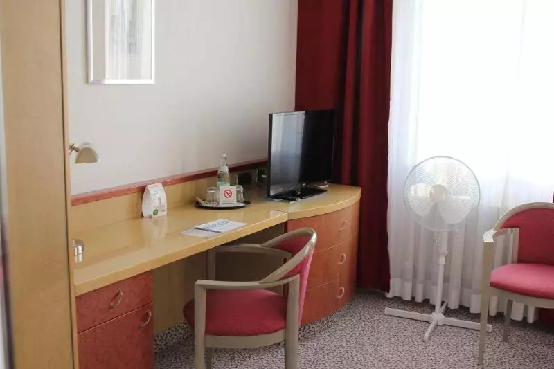 酒店 Leomar Flatrate