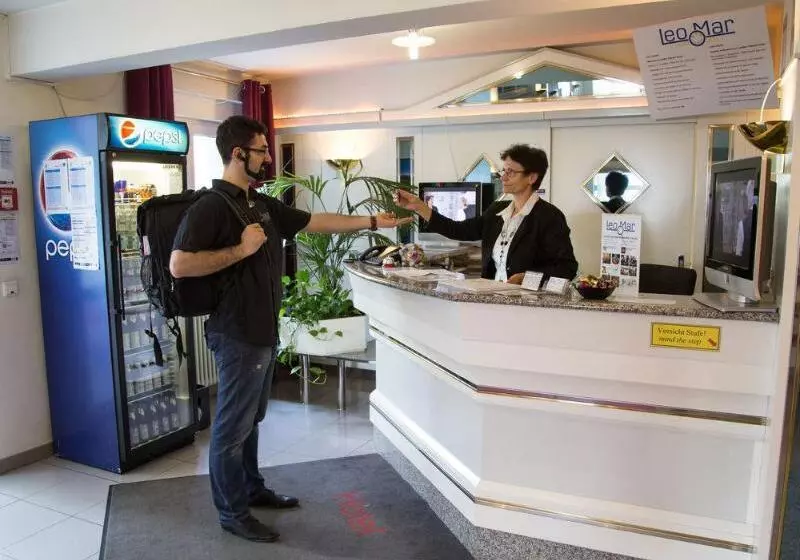 酒店 Leomar Flatrate