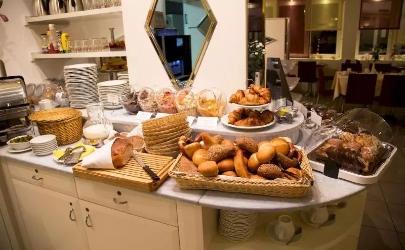 酒店 Leomar Flatrate