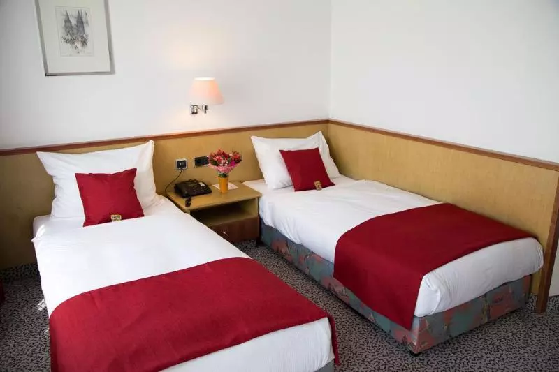 酒店 Leomar Flatrate