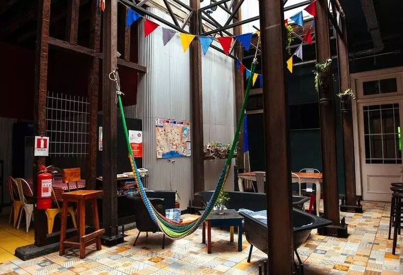 Hotelli Maki Hostels & Suites Valparaiso