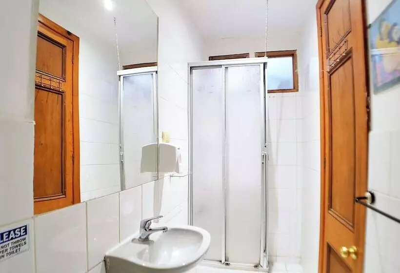 Hotelli Maki Hostels & Suites Valparaiso