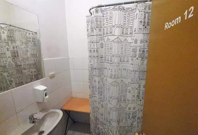 Hotelli Maki Hostels & Suites Valparaiso