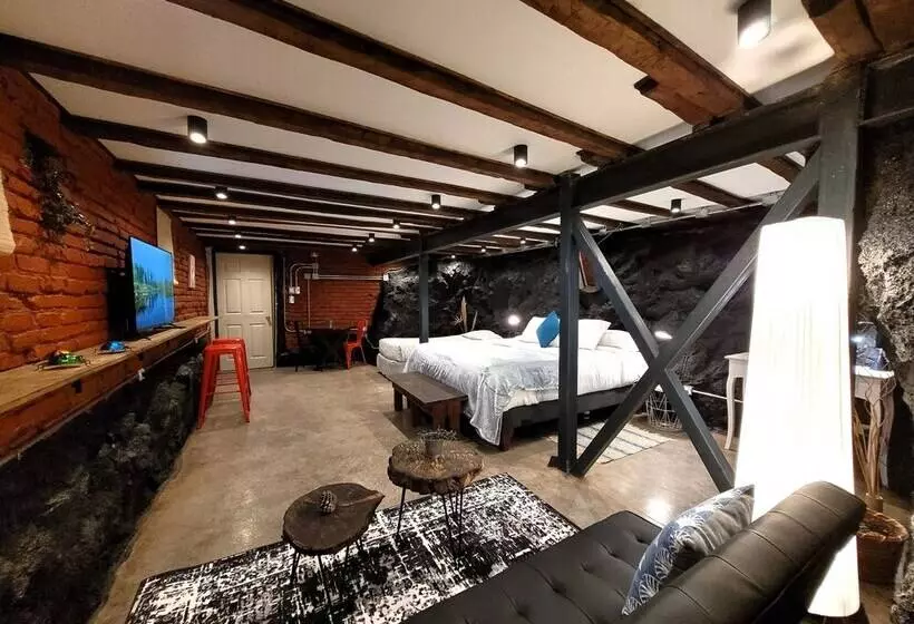 Hotelli Maki Hostels & Suites Valparaiso