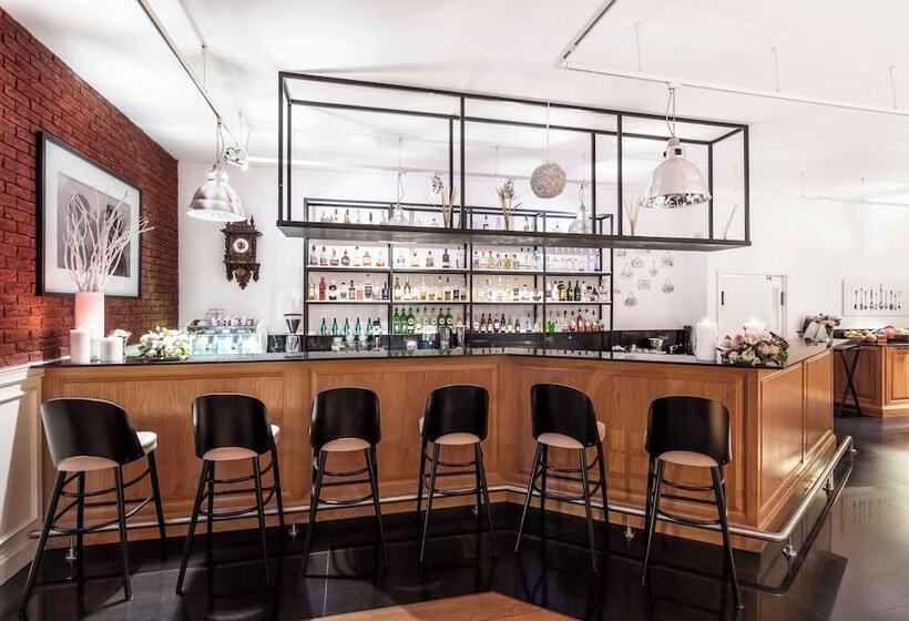 בית מלון כפרי Mercure Wiazowna Brant