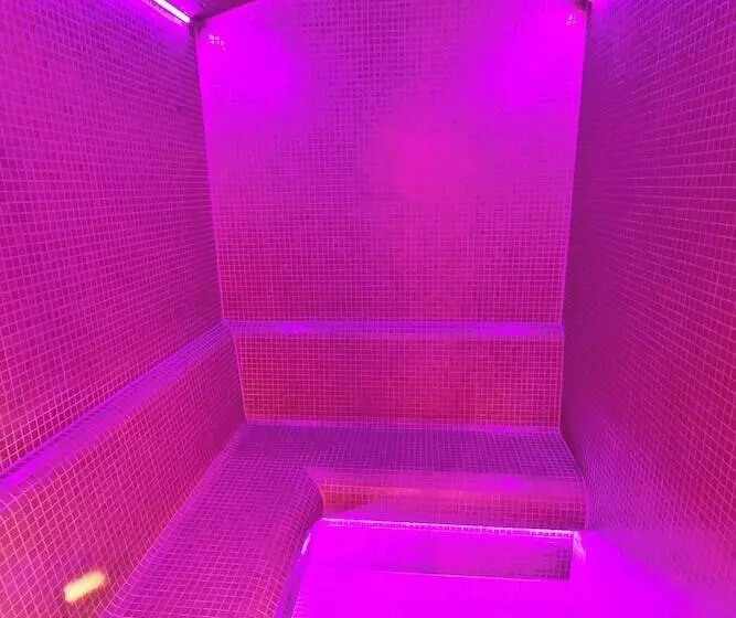 فندق Mercure Wiazowna Brant