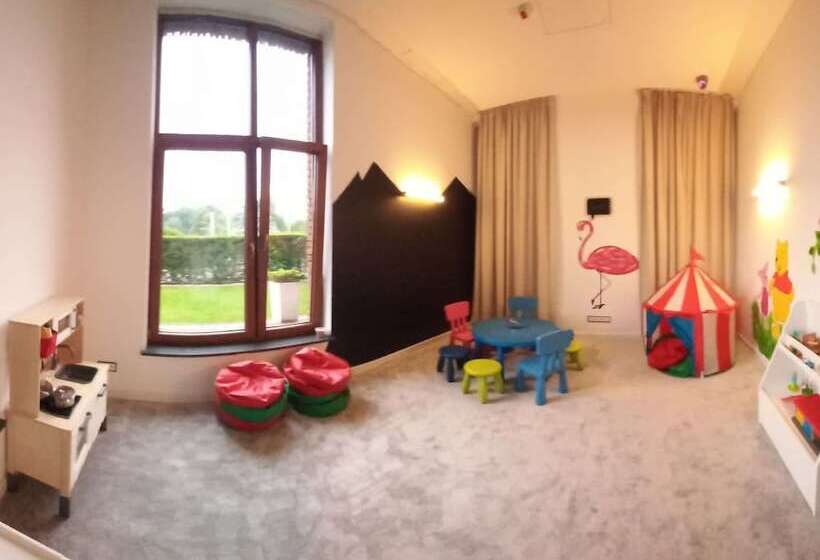 בית מלון כפרי Mercure Wiazowna Brant