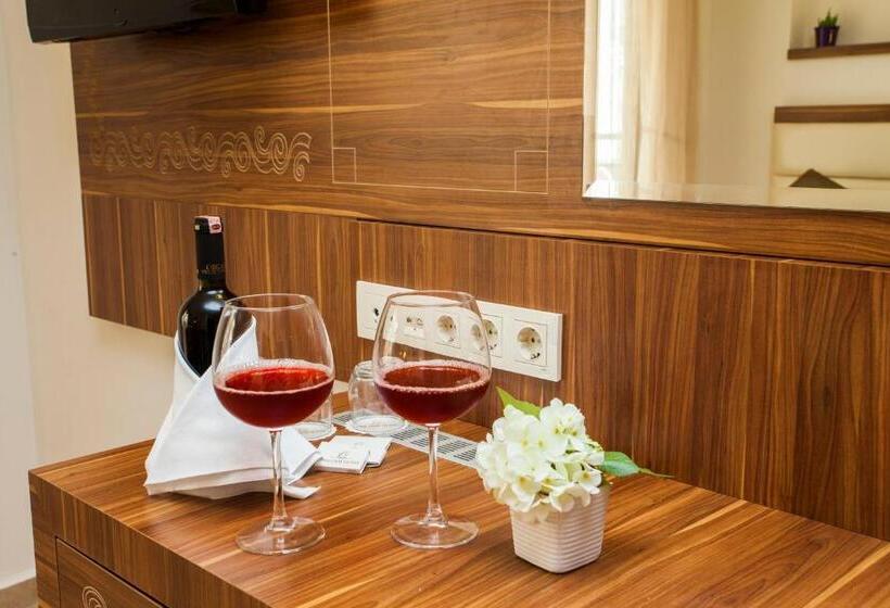 בית מלון כפרי Oba Time