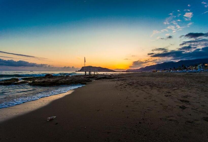 בית מלון כפרי Oba Time