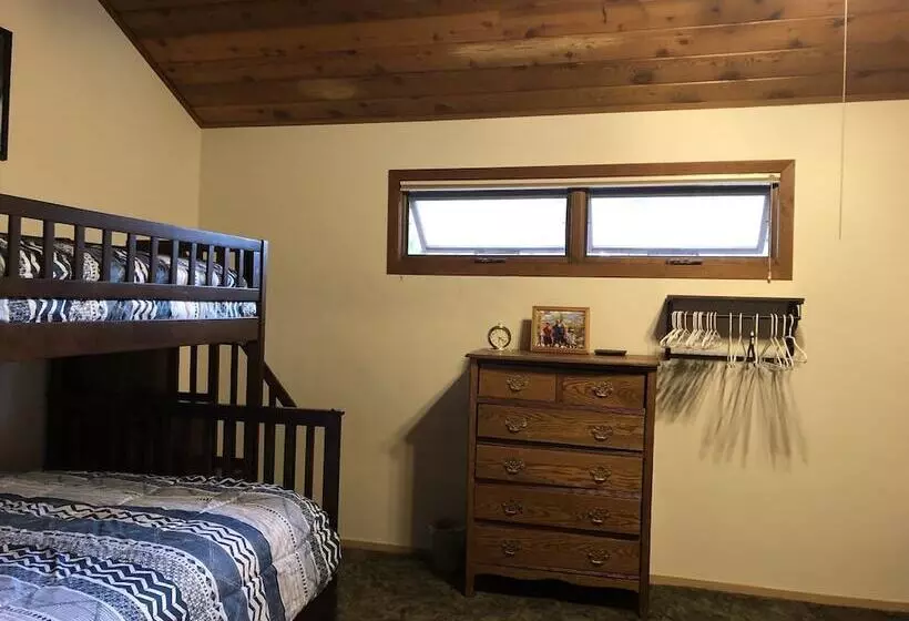 酒店 Winterset #02 Shared Hot Tub & Pool!