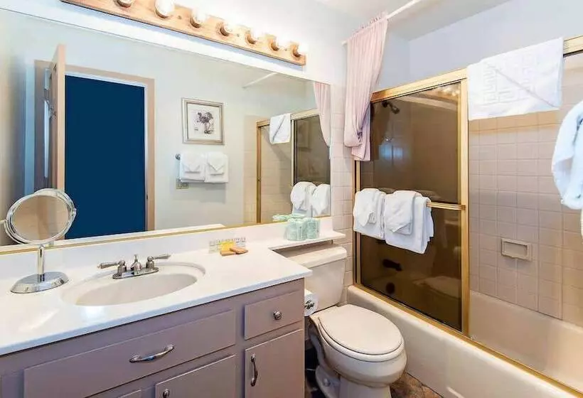 酒店 Winterset #02 Shared Hot Tub & Pool!