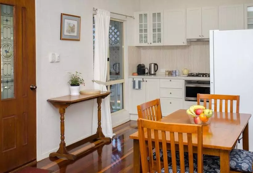 Kidd Street Cottages