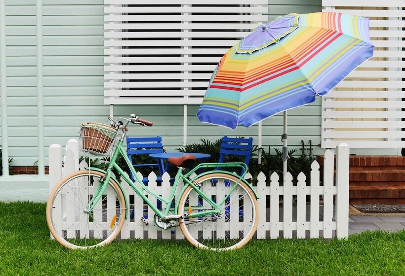 La Costa Beachside Motel