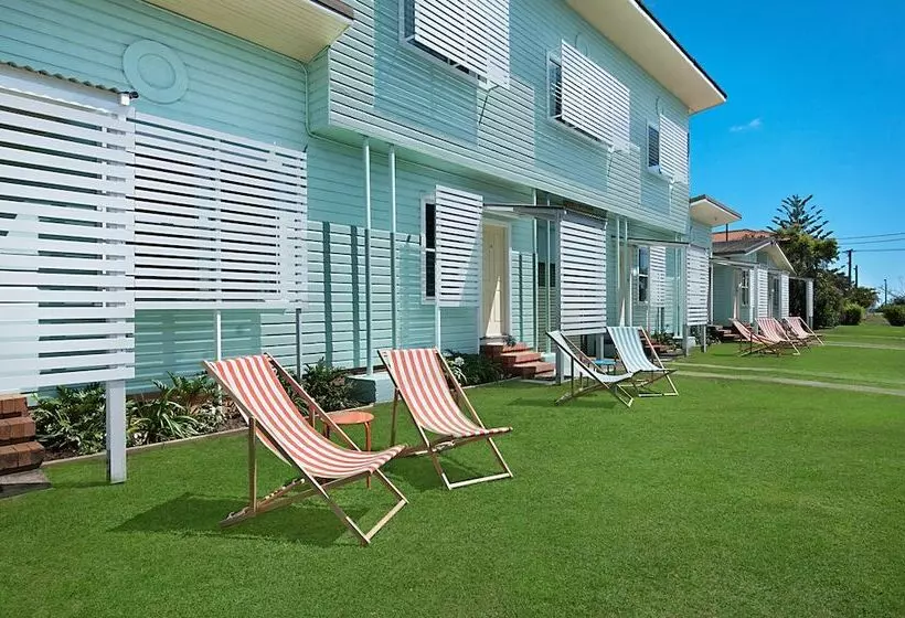 La Costa Beachside Motel