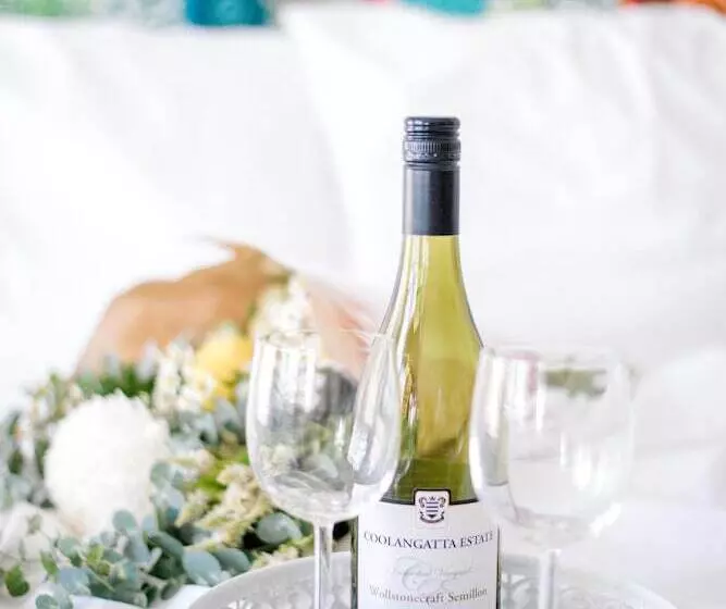 La Costa Beachside Motel