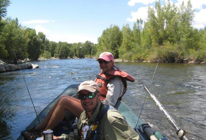 Purple Mountain Bed & Breakfast & Spa