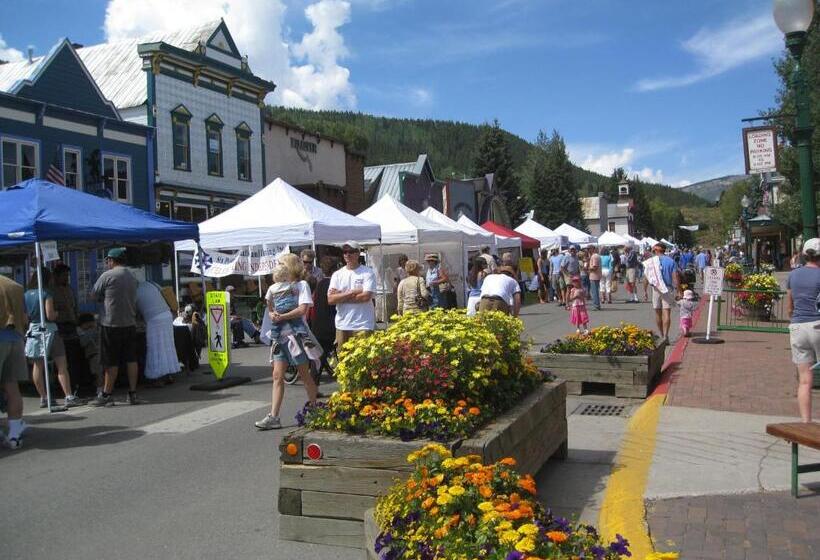 Purple Mountain Bed & Breakfast & Spa