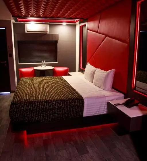 هتل Passion Secrets Villas And Suites