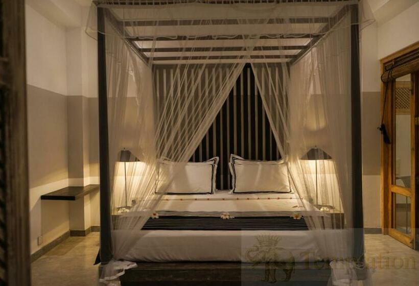 Отель Temptation