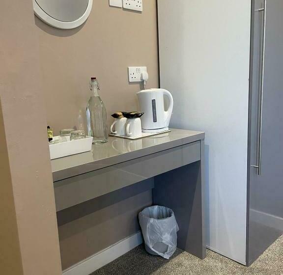 Hotelli The Skye Bridge