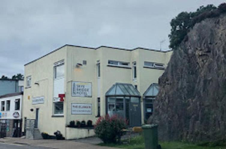 Hotel The Skye Bridge