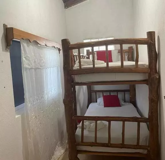 پانسیون Hostal Blood Moon