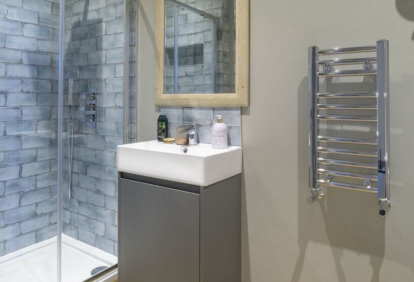 פנסיון Sailors Rest