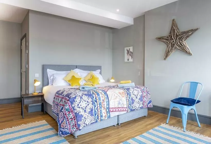 Majatalo Sailors Rest