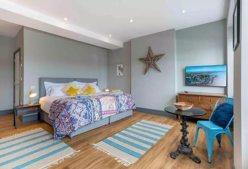 Majatalo Sailors Rest