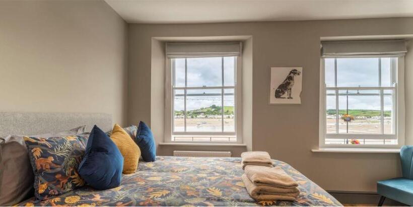 פנסיון Sailors Rest