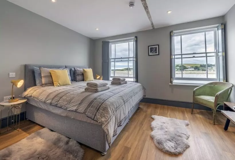 Majatalo Sailors Rest