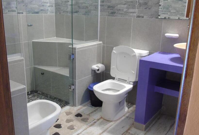 הוסטל Bella Luna Posada & Suite