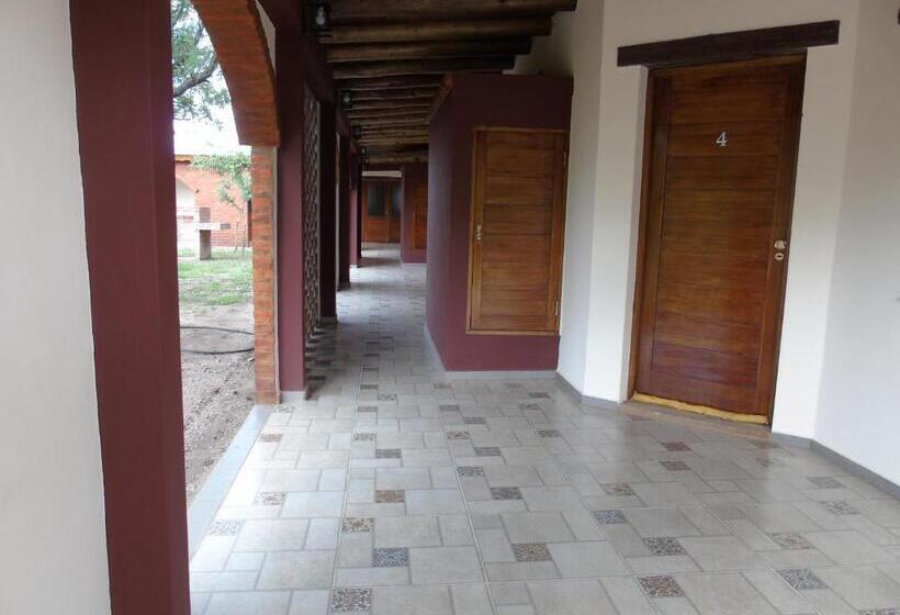 הוסטל Bella Luna Posada & Suite