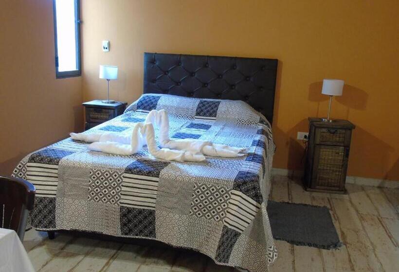 הוסטל Bella Luna Posada & Suite