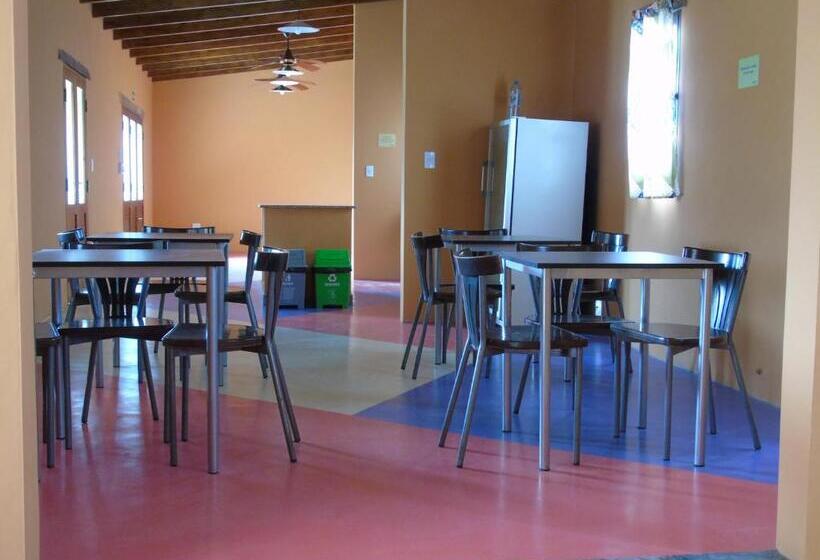 הוסטל Bella Luna Posada & Suite