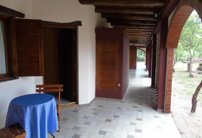 הוסטל Bella Luna Posada & Suite