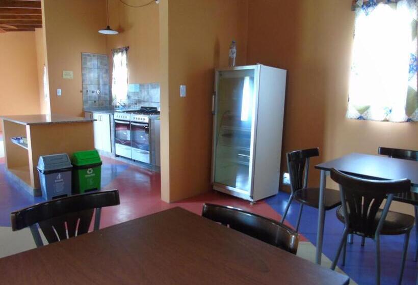 הוסטל Bella Luna Posada & Suite