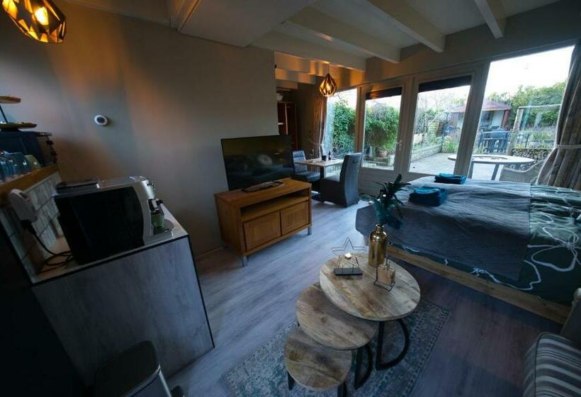 تختخواب و صبحانه Bnbheerhugowaard