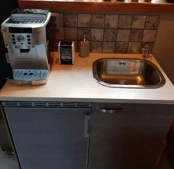 Aamiaismajoitus (B&B) Bnbheerhugowaard