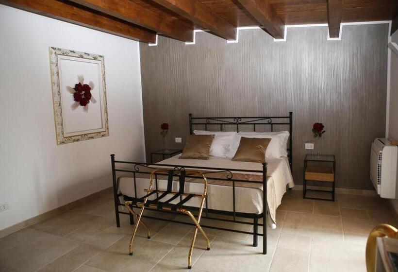 ベッドアンドブレックファースト Nel Vicoletto