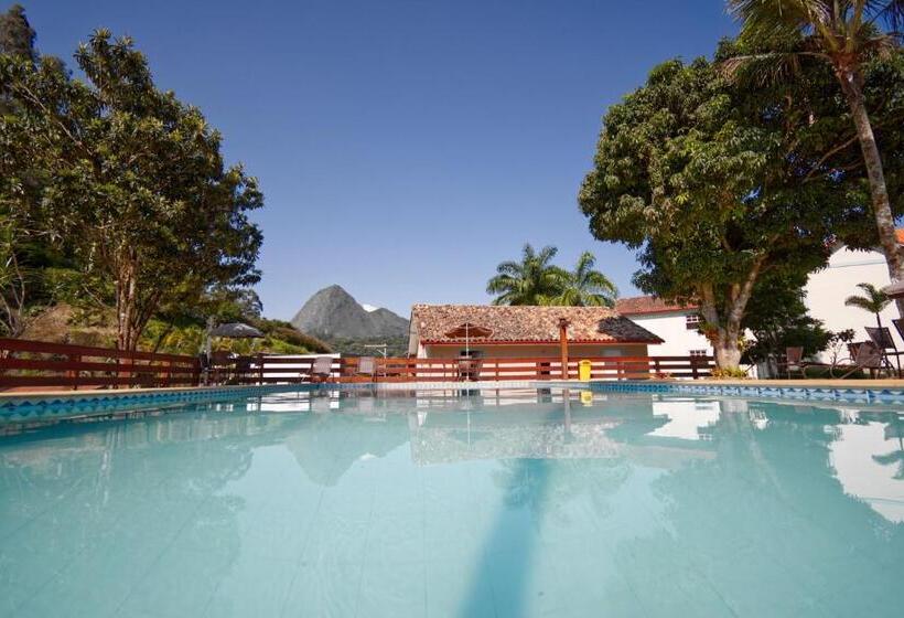 Отель Girassol Da Serra