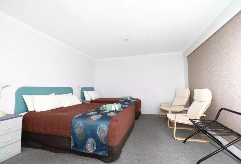 モーテル Albatross Motor Inn