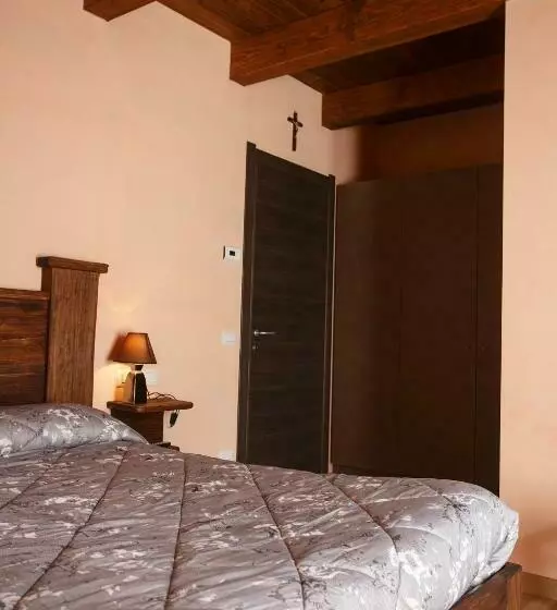 ペンション Circolo Operaio Acli Colloro