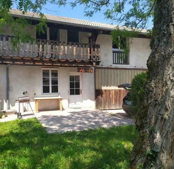 ペンション Le Saloon