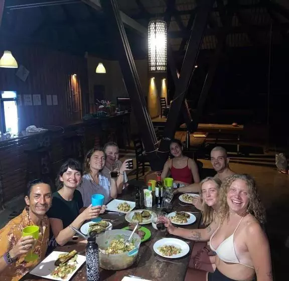 Majatalo Luminosa Uvita Hostel