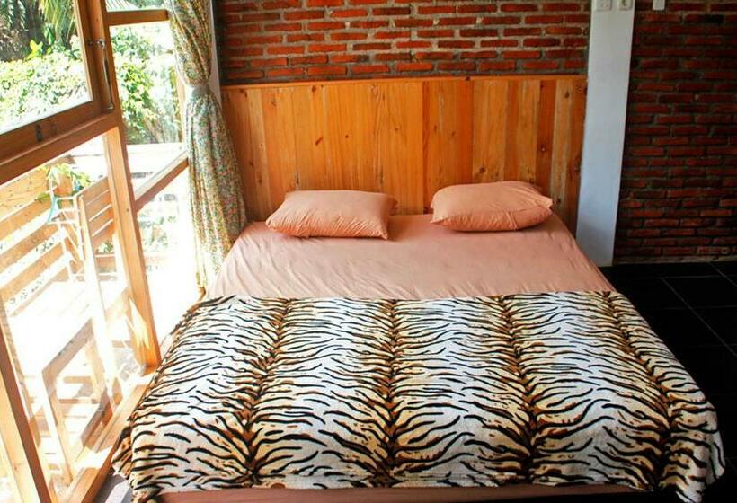 פנסיון Pondok Cowet Batu Karas