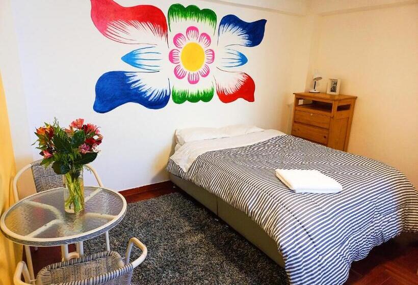 بنسيون The Andean Rooftop Guesthouse